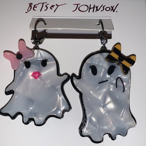 ‼️ LAST PAIR Betsey Johnson Mismatch Ghost Drop Earrings - Picture 2 of 12